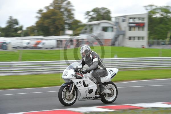 Motorcycle action photographs;Trackday digital images;event digital images;eventdigitalimages;no limits trackday;oulton park;oulton park circuit cheshire;oulton park photographs;peter wileman photography;trackday;trackday photos
