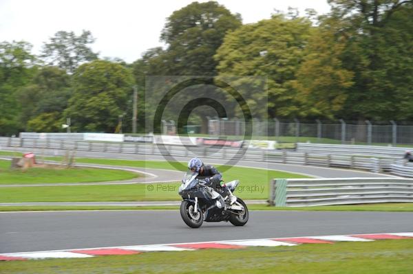 Motorcycle action photographs;Trackday digital images;event digital images;eventdigitalimages;no limits trackday;oulton park;oulton park circuit cheshire;oulton park photographs;peter wileman photography;trackday;trackday photos
