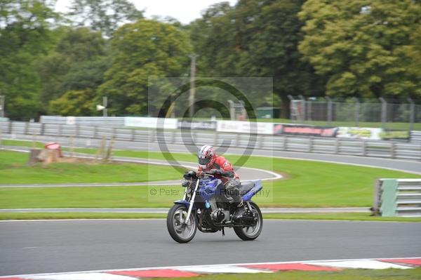 Motorcycle action photographs;Trackday digital images;event digital images;eventdigitalimages;no limits trackday;oulton park;oulton park circuit cheshire;oulton park photographs;peter wileman photography;trackday;trackday photos