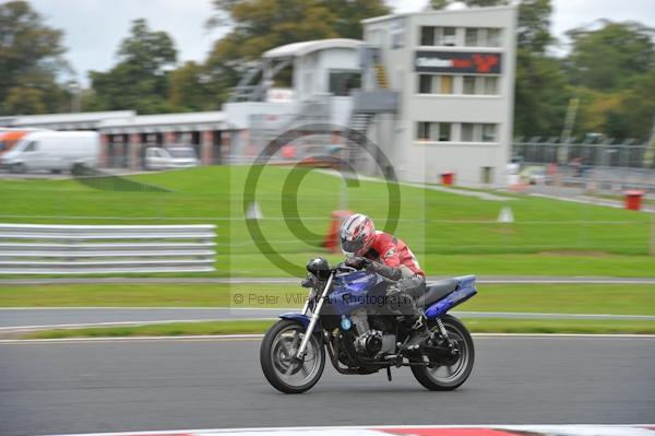 Motorcycle action photographs;Trackday digital images;event digital images;eventdigitalimages;no limits trackday;oulton park;oulton park circuit cheshire;oulton park photographs;peter wileman photography;trackday;trackday photos
