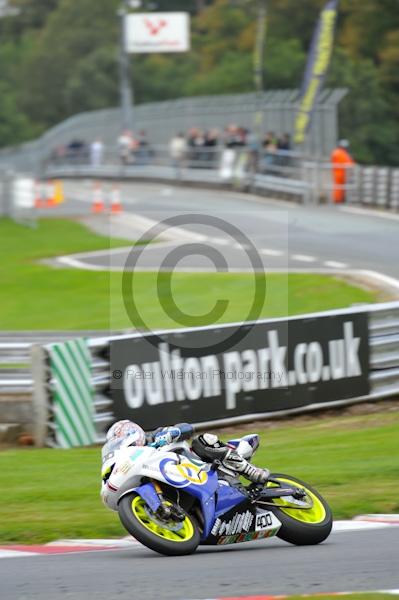 Motorcycle action photographs;Trackday digital images;event digital images;eventdigitalimages;no limits trackday;oulton park;oulton park circuit cheshire;oulton park photographs;peter wileman photography;trackday;trackday photos