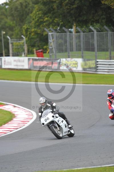 Motorcycle action photographs;Trackday digital images;event digital images;eventdigitalimages;no limits trackday;oulton park;oulton park circuit cheshire;oulton park photographs;peter wileman photography;trackday;trackday photos
