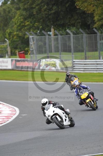 Motorcycle action photographs;Trackday digital images;event digital images;eventdigitalimages;no limits trackday;oulton park;oulton park circuit cheshire;oulton park photographs;peter wileman photography;trackday;trackday photos