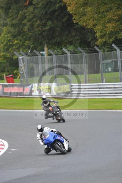 Motorcycle action photographs;Trackday digital images;event digital images;eventdigitalimages;no limits trackday;oulton park;oulton park circuit cheshire;oulton park photographs;peter wileman photography;trackday;trackday photos