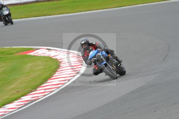 Motorcycle action photographs;Trackday digital images;event digital images;eventdigitalimages;no limits trackday;oulton park;oulton park circuit cheshire;oulton park photographs;peter wileman photography;trackday;trackday photos
