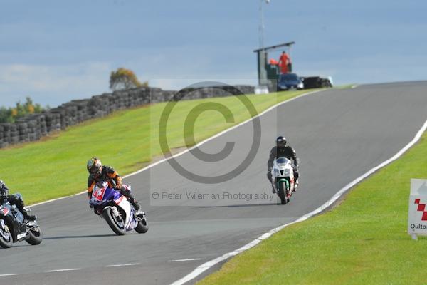 Motorcycle action photographs;Trackday digital images;event digital images;eventdigitalimages;no limits trackday;oulton park;oulton park circuit cheshire;oulton park photographs;peter wileman photography;trackday;trackday photos