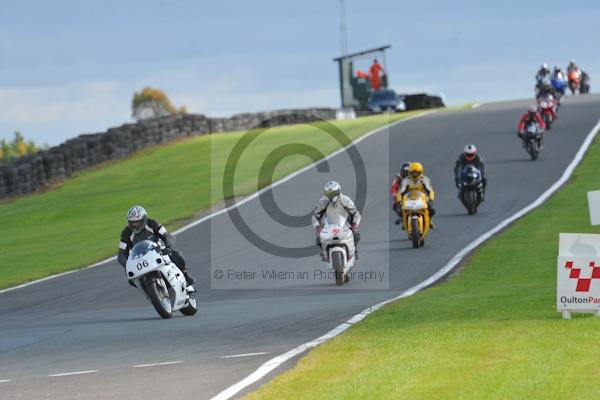 Motorcycle action photographs;Trackday digital images;event digital images;eventdigitalimages;no limits trackday;oulton park;oulton park circuit cheshire;oulton park photographs;peter wileman photography;trackday;trackday photos