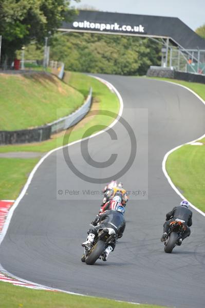 Motorcycle action photographs;Trackday digital images;event digital images;eventdigitalimages;no limits trackday;oulton park;oulton park circuit cheshire;oulton park photographs;peter wileman photography;trackday;trackday photos