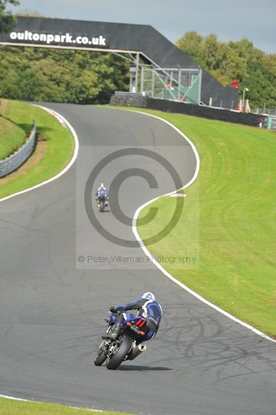 Motorcycle action photographs;Trackday digital images;event digital images;eventdigitalimages;no limits trackday;oulton park;oulton park circuit cheshire;oulton park photographs;peter wileman photography;trackday;trackday photos