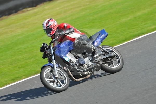 Motorcycle action photographs;Trackday digital images;event digital images;eventdigitalimages;no limits trackday;oulton park;oulton park circuit cheshire;oulton park photographs;peter wileman photography;trackday;trackday photos
