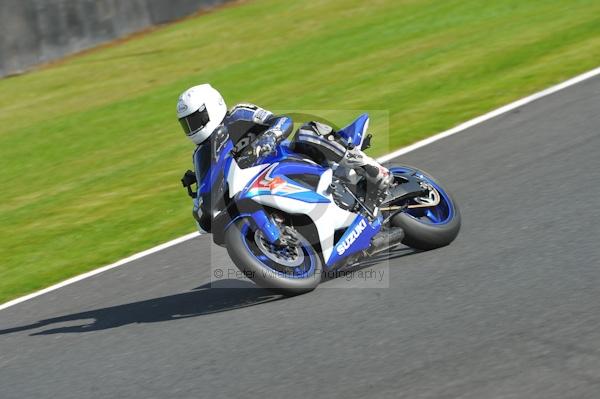 Motorcycle action photographs;Trackday digital images;event digital images;eventdigitalimages;no limits trackday;oulton park;oulton park circuit cheshire;oulton park photographs;peter wileman photography;trackday;trackday photos
