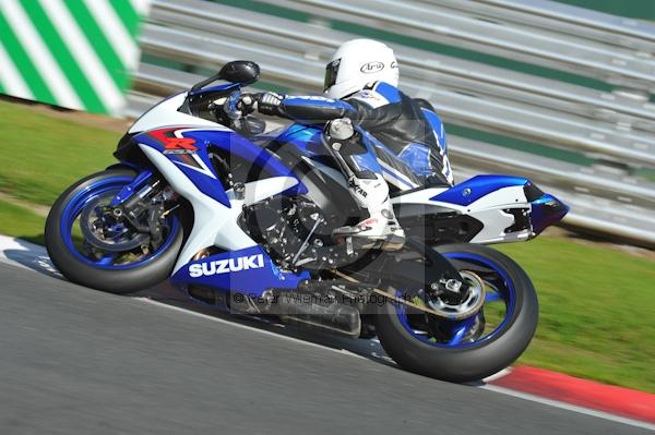 Motorcycle action photographs;Trackday digital images;event digital images;eventdigitalimages;no limits trackday;oulton park;oulton park circuit cheshire;oulton park photographs;peter wileman photography;trackday;trackday photos