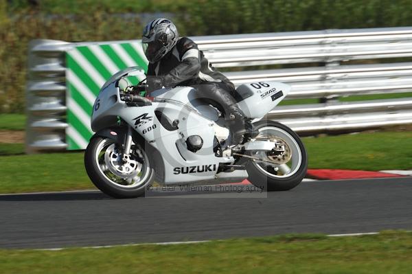 Motorcycle action photographs;Trackday digital images;event digital images;eventdigitalimages;no limits trackday;oulton park;oulton park circuit cheshire;oulton park photographs;peter wileman photography;trackday;trackday photos