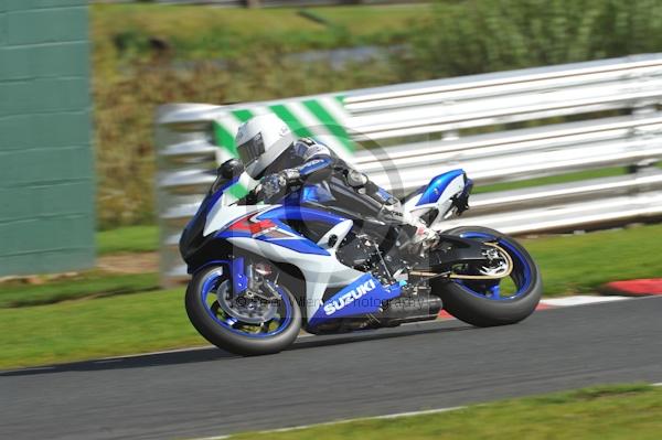 Motorcycle action photographs;Trackday digital images;event digital images;eventdigitalimages;no limits trackday;oulton park;oulton park circuit cheshire;oulton park photographs;peter wileman photography;trackday;trackday photos