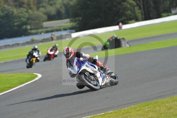 Motorcycle action photographs;Trackday digital images;event digital images;eventdigitalimages;no limits trackday;oulton park;oulton park circuit cheshire;oulton park photographs;peter wileman photography;trackday;trackday photos