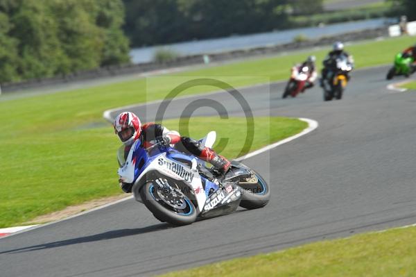 Motorcycle action photographs;Trackday digital images;event digital images;eventdigitalimages;no limits trackday;oulton park;oulton park circuit cheshire;oulton park photographs;peter wileman photography;trackday;trackday photos