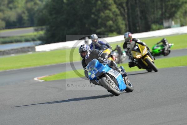Motorcycle action photographs;Trackday digital images;event digital images;eventdigitalimages;no limits trackday;oulton park;oulton park circuit cheshire;oulton park photographs;peter wileman photography;trackday;trackday photos