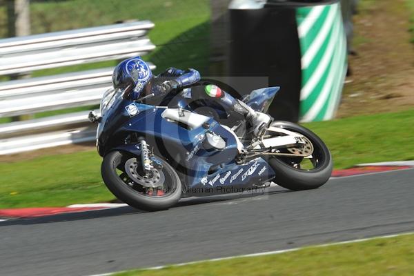 Motorcycle action photographs;Trackday digital images;event digital images;eventdigitalimages;no limits trackday;oulton park;oulton park circuit cheshire;oulton park photographs;peter wileman photography;trackday;trackday photos