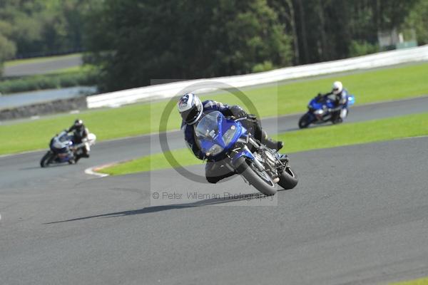 Motorcycle action photographs;Trackday digital images;event digital images;eventdigitalimages;no limits trackday;oulton park;oulton park circuit cheshire;oulton park photographs;peter wileman photography;trackday;trackday photos