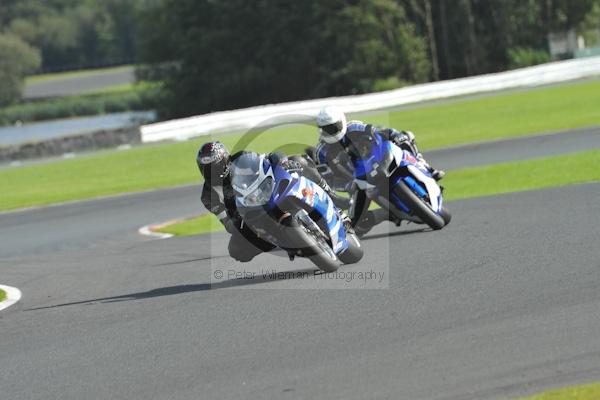 Motorcycle action photographs;Trackday digital images;event digital images;eventdigitalimages;no limits trackday;oulton park;oulton park circuit cheshire;oulton park photographs;peter wileman photography;trackday;trackday photos