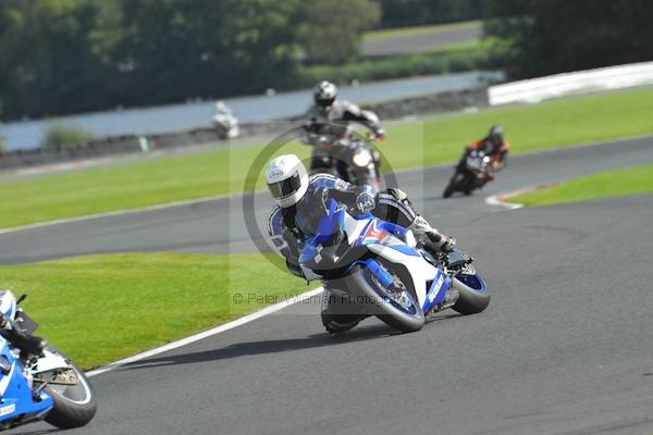 Motorcycle action photographs;Trackday digital images;event digital images;eventdigitalimages;no limits trackday;oulton park;oulton park circuit cheshire;oulton park photographs;peter wileman photography;trackday;trackday photos