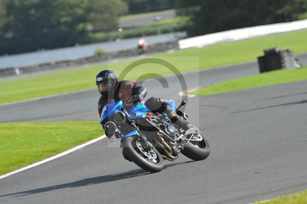 Motorcycle action photographs;Trackday digital images;event digital images;eventdigitalimages;no limits trackday;oulton park;oulton park circuit cheshire;oulton park photographs;peter wileman photography;trackday;trackday photos