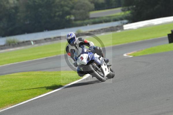 Motorcycle action photographs;Trackday digital images;event digital images;eventdigitalimages;no limits trackday;oulton park;oulton park circuit cheshire;oulton park photographs;peter wileman photography;trackday;trackday photos
