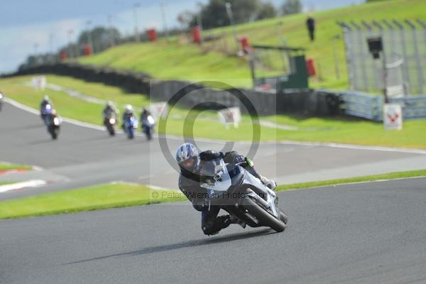 Motorcycle action photographs;Trackday digital images;event digital images;eventdigitalimages;no limits trackday;oulton park;oulton park circuit cheshire;oulton park photographs;peter wileman photography;trackday;trackday photos