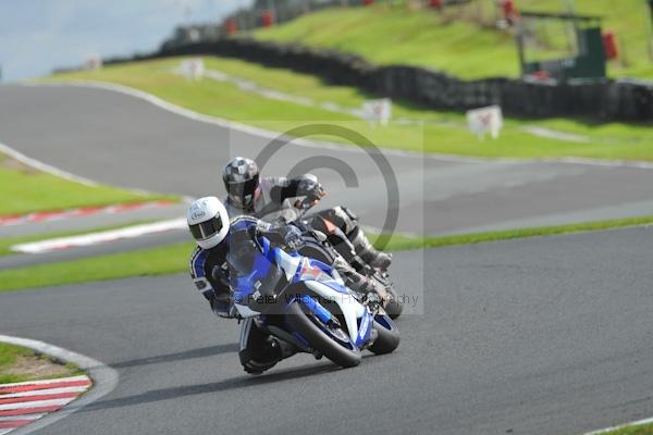 Motorcycle action photographs;Trackday digital images;event digital images;eventdigitalimages;no limits trackday;oulton park;oulton park circuit cheshire;oulton park photographs;peter wileman photography;trackday;trackday photos