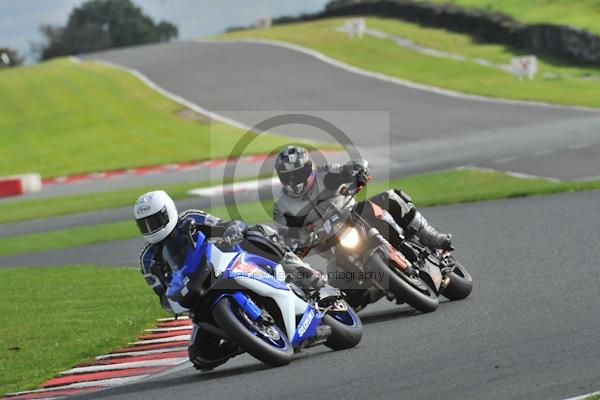 Motorcycle action photographs;Trackday digital images;event digital images;eventdigitalimages;no limits trackday;oulton park;oulton park circuit cheshire;oulton park photographs;peter wileman photography;trackday;trackday photos