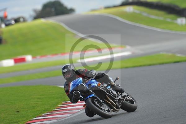 Motorcycle action photographs;Trackday digital images;event digital images;eventdigitalimages;no limits trackday;oulton park;oulton park circuit cheshire;oulton park photographs;peter wileman photography;trackday;trackday photos
