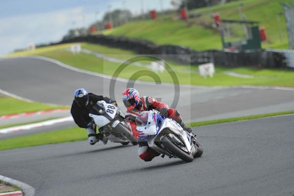 Motorcycle action photographs;Trackday digital images;event digital images;eventdigitalimages;no limits trackday;oulton park;oulton park circuit cheshire;oulton park photographs;peter wileman photography;trackday;trackday photos