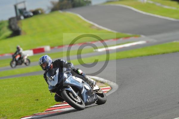 Motorcycle action photographs;Trackday digital images;event digital images;eventdigitalimages;no limits trackday;oulton park;oulton park circuit cheshire;oulton park photographs;peter wileman photography;trackday;trackday photos