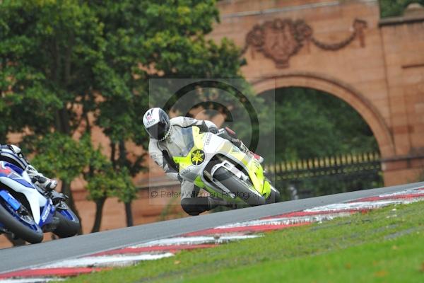Motorcycle action photographs;Trackday digital images;event digital images;eventdigitalimages;no limits trackday;oulton park;oulton park circuit cheshire;oulton park photographs;peter wileman photography;trackday;trackday photos