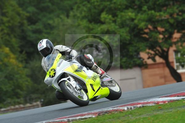 Motorcycle action photographs;Trackday digital images;event digital images;eventdigitalimages;no limits trackday;oulton park;oulton park circuit cheshire;oulton park photographs;peter wileman photography;trackday;trackday photos