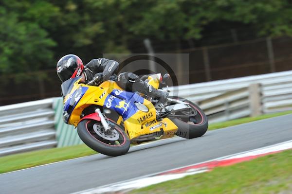Motorcycle action photographs;Trackday digital images;event digital images;eventdigitalimages;no limits trackday;oulton park;oulton park circuit cheshire;oulton park photographs;peter wileman photography;trackday;trackday photos