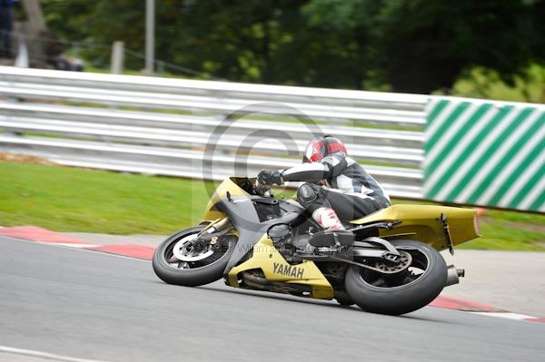 Motorcycle action photographs;Trackday digital images;event digital images;eventdigitalimages;no limits trackday;oulton park;oulton park circuit cheshire;oulton park photographs;peter wileman photography;trackday;trackday photos