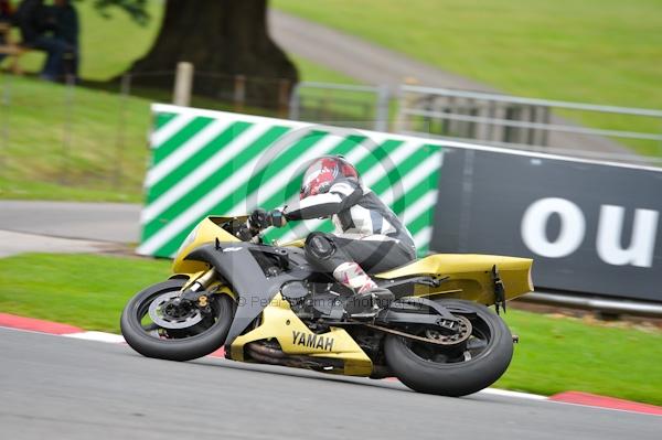 Motorcycle action photographs;Trackday digital images;event digital images;eventdigitalimages;no limits trackday;oulton park;oulton park circuit cheshire;oulton park photographs;peter wileman photography;trackday;trackday photos