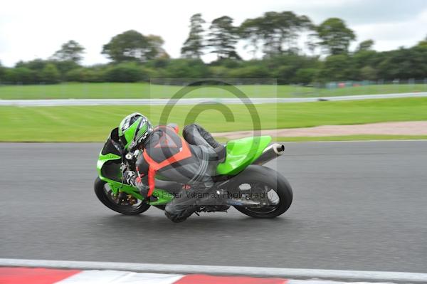 Motorcycle action photographs;Trackday digital images;event digital images;eventdigitalimages;no limits trackday;oulton park;oulton park circuit cheshire;oulton park photographs;peter wileman photography;trackday;trackday photos