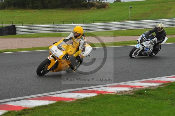 Motorcycle action photographs;Trackday digital images;event digital images;eventdigitalimages;no limits trackday;oulton park;oulton park circuit cheshire;oulton park photographs;peter wileman photography;trackday;trackday photos