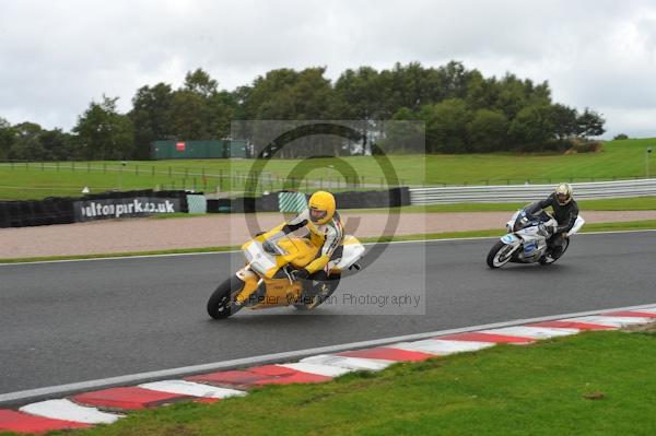 Motorcycle action photographs;Trackday digital images;event digital images;eventdigitalimages;no limits trackday;oulton park;oulton park circuit cheshire;oulton park photographs;peter wileman photography;trackday;trackday photos