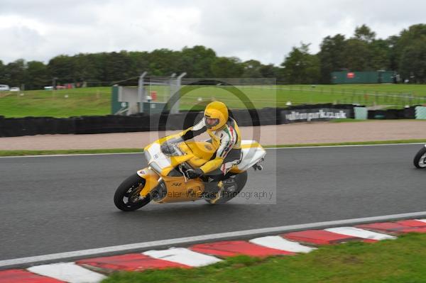 Motorcycle action photographs;Trackday digital images;event digital images;eventdigitalimages;no limits trackday;oulton park;oulton park circuit cheshire;oulton park photographs;peter wileman photography;trackday;trackday photos