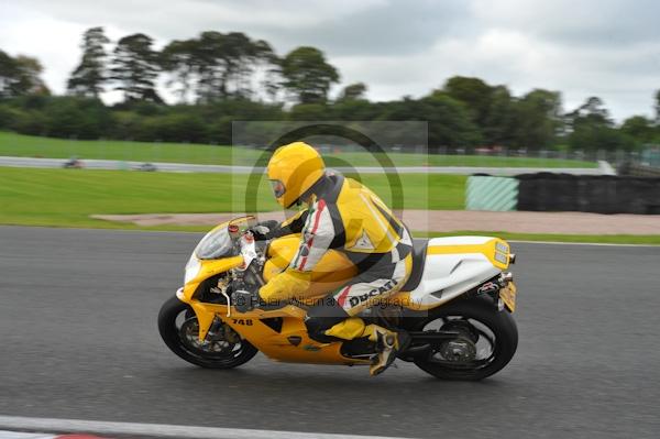 Motorcycle action photographs;Trackday digital images;event digital images;eventdigitalimages;no limits trackday;oulton park;oulton park circuit cheshire;oulton park photographs;peter wileman photography;trackday;trackday photos