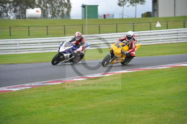 Motorcycle action photographs;Trackday digital images;event digital images;eventdigitalimages;no limits trackday;oulton park;oulton park circuit cheshire;oulton park photographs;peter wileman photography;trackday;trackday photos