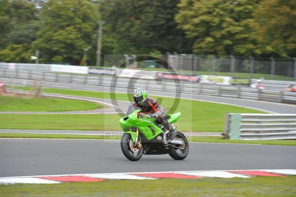 Motorcycle action photographs;Trackday digital images;event digital images;eventdigitalimages;no limits trackday;oulton park;oulton park circuit cheshire;oulton park photographs;peter wileman photography;trackday;trackday photos