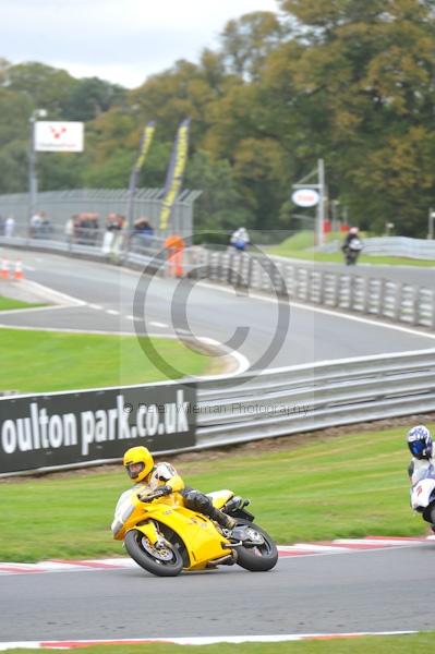 Motorcycle action photographs;Trackday digital images;event digital images;eventdigitalimages;no limits trackday;oulton park;oulton park circuit cheshire;oulton park photographs;peter wileman photography;trackday;trackday photos