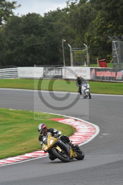 Motorcycle action photographs;Trackday digital images;event digital images;eventdigitalimages;no limits trackday;oulton park;oulton park circuit cheshire;oulton park photographs;peter wileman photography;trackday;trackday photos
