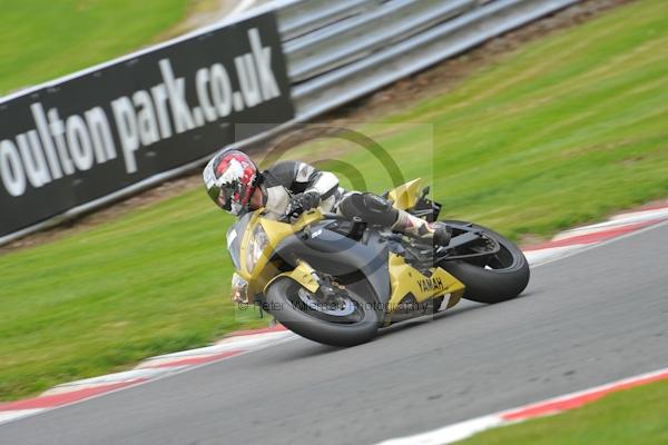 Motorcycle action photographs;Trackday digital images;event digital images;eventdigitalimages;no limits trackday;oulton park;oulton park circuit cheshire;oulton park photographs;peter wileman photography;trackday;trackday photos