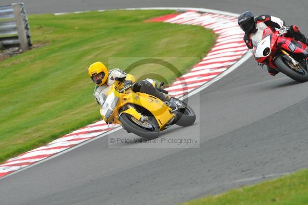 Motorcycle action photographs;Trackday digital images;event digital images;eventdigitalimages;no limits trackday;oulton park;oulton park circuit cheshire;oulton park photographs;peter wileman photography;trackday;trackday photos