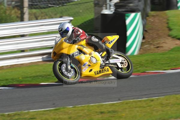 Motorcycle action photographs;Trackday digital images;event digital images;eventdigitalimages;no limits trackday;oulton park;oulton park circuit cheshire;oulton park photographs;peter wileman photography;trackday;trackday photos